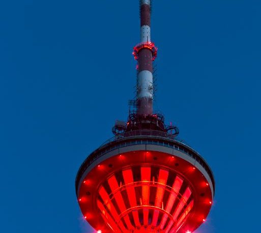 Tallinna Teletorn liitub rahvusvahelise hemofiiliapäeva punaste tornide aktsiooniga